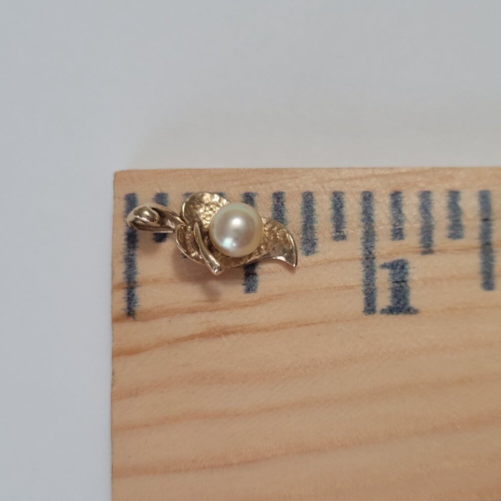 10k Gold Pearl Pea Pod Leaf Pendant by Crater June Birthstone - Picture 11 of 15